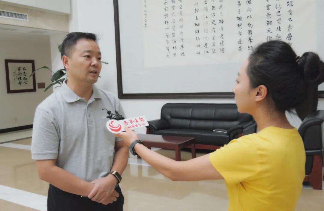 考场上的巨人 一位2米3高考生的故事高考考场多远不能施工